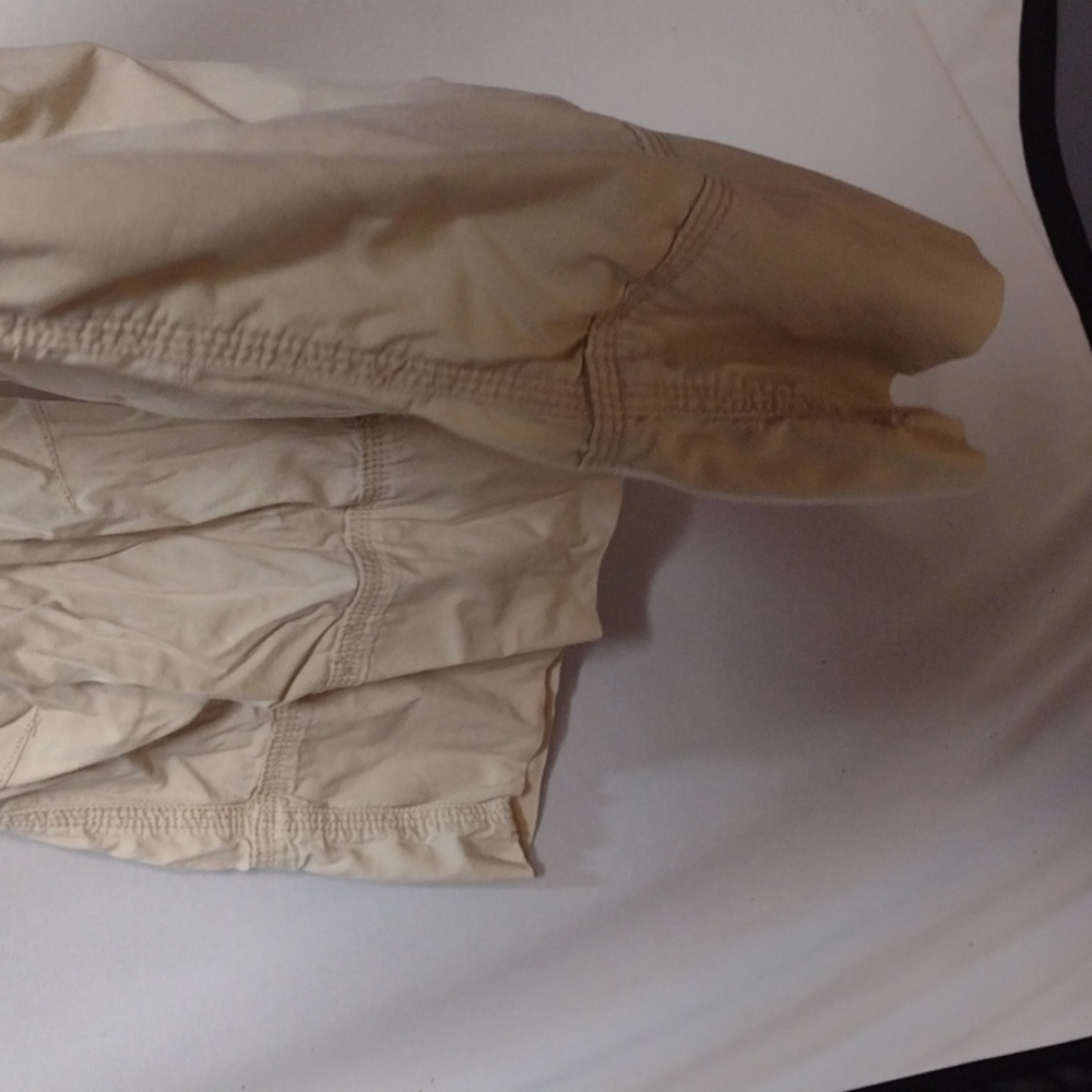 Khaki Capris - image 4